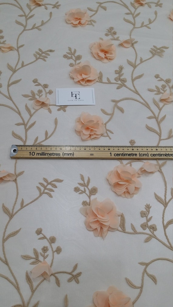 Tissu dentelle rose de saumon, tissu de rose luxe 3D dentelle, tissu dentelle de haute qualité Français chantilly, yard HF9004 brodé à la main de couleur pêche clair d332e8 Tissu dentelle rose de saumon, tissu de rose luxe 3D dentelle, tissu dentelle de haute qualité Français chantilly, yard HF9004 brodé à la main de couleur pêche clair d332e8