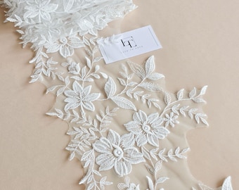 Hellelfenbein Paillettenstickerei off-white Spitzenbesatz, EVSL216S