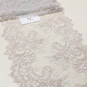 Renda cinza claro com cordão, vendida por metro, acabamento em renda Chantilly francesa, borda de renda para véu de noiva, EVSL091C