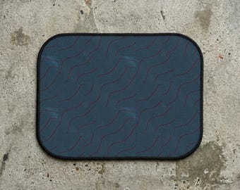 Martini Racing-inspired Pinstripe Pattern Car Rear Floor Mat for Porsche/Audi/Le Mans Enthusiasts
