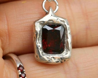 Stirling sillver sandcast garnet pendant necklace handmade