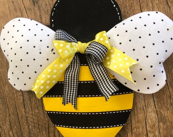 Bumble bee, bumble bee wreath attachment,bumble bee wreath, spring wreath,door wreath, garden wreath