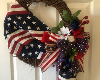 flag wreath, patriotic wreath, grapevine wreath, door wreath