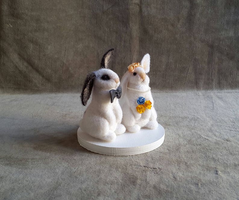 Wedding Cake Topper Love bunnies image 2