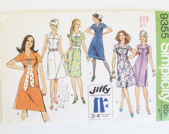 Vintage 70s Simplicity 9355 Dress Sewing Pattern, Size 20