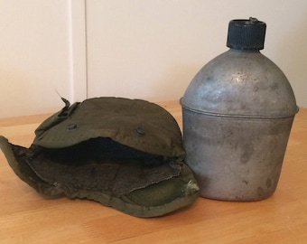 Vintage US Army WWII Canteen in Case