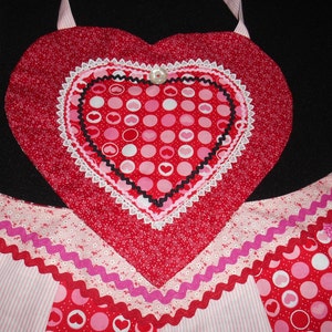 Women's Valentine Apron, Pink, Red, White, Black, Scalloped Hem, Heart Pocket and Bodice, Reversible, The Julie image 5
