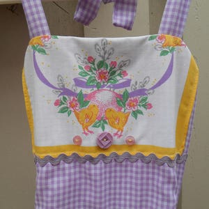 Child's Easter Apron, Size 7-8 Years, Lavender Gingham, Upcycled Easter Napkin, Cobbler Pockets, Reversible, The Vintage Tina image 4