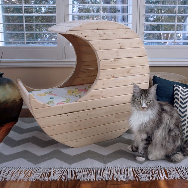 DIY - Crescent Moon Haustierbett