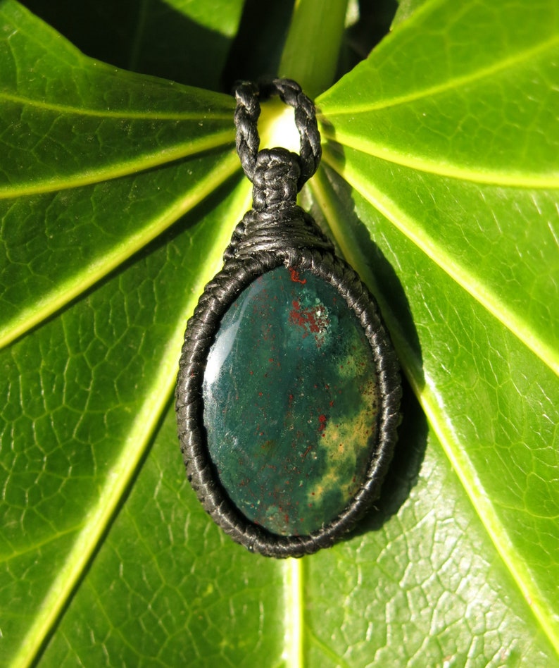gem therapy psychic protection Bloodstone necklace in macrame knotting technique aries birthstone unisex Dragon blood gives courage