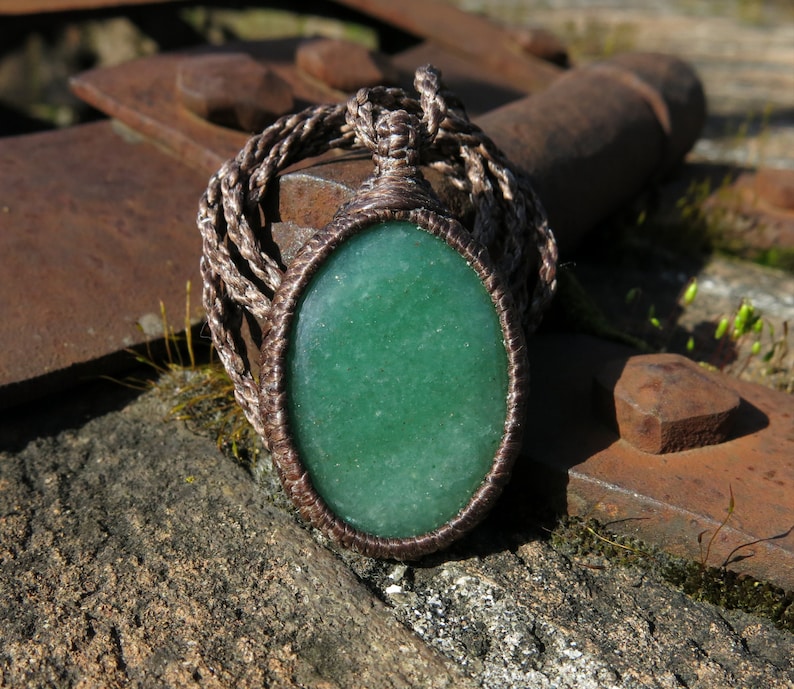 success and personal growth Gem therapy good luck Goa Top quality Green Aventurine in handmade Micro-macrame necklace Healing stone