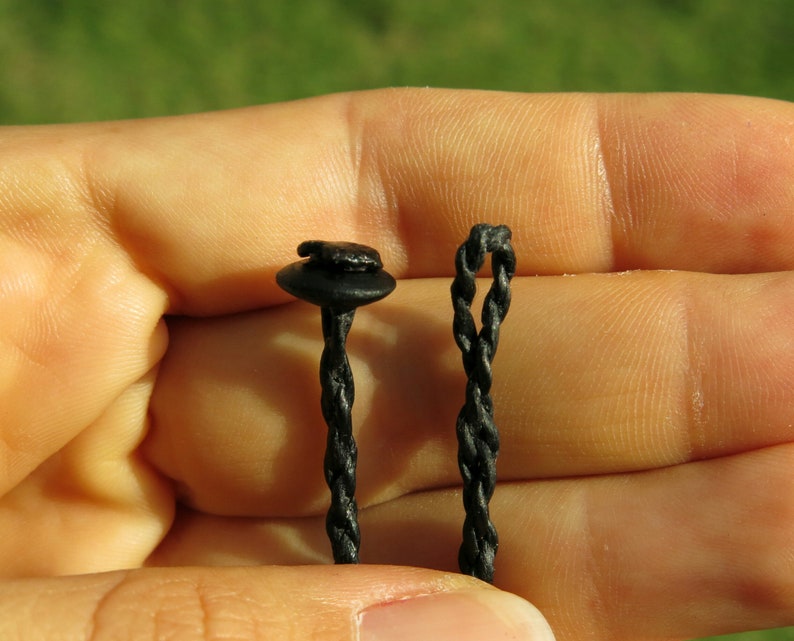 gem therapy psychic protection Bloodstone necklace in macrame knotting technique aries birthstone unisex Dragon blood gives courage