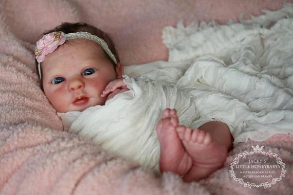 realborn evelyn awake
