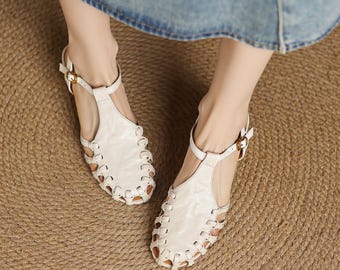 Sandalias planas tejidas blancas de verano para mujer, sandalias minimalistas blancas, calzado de verano cómodo, sandalias bohemias, sandalias de mujer hechas a mano, sandalias de cuero hueco