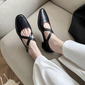 Black Handmade Leather Mary Jane Shoe,High Quality Black Low Heel Shoe,Comfortable Soft Cross Straps Mary Jane,Retro Style Black Ballet Shoe