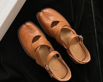 Leather Brown Tabi Mary Jane Shoes,Cross Straps Tabi Sandals,Vintage Women Mary Janes Flats,Split Toe Shoes,Handwoven Brown Tabi Ballet Shoe