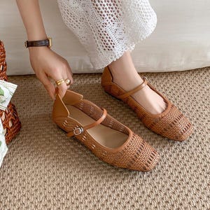 Women's Leather Sandal,White Brown Flats,Sandals with buckle,Huarache sandals,Handwoven Sandal,Summer Shoe,Flat Minimal Style,Mary Jane Flat