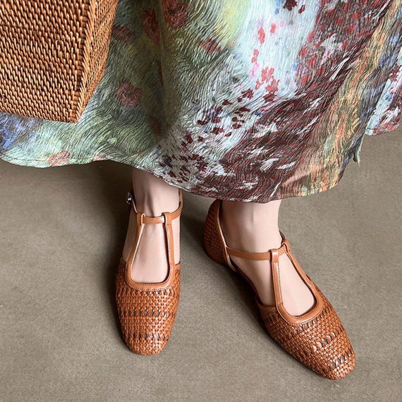 Women’s Summer Brown Handmade Flats,Hollow Out Woven Sandals,White Pink Almond Toe Flats,Leather Low Heel Shoes,Women Buckle Elegant Sandals