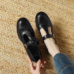 Retro Black Leather Women Mary Janes,Everyday Mary Janes,Black Flat Shoes,Handmade Vintage Mary Jane,Retro Round Toe T-strap Mary Jane Shoes