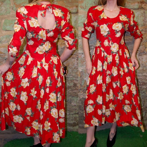 Vintage 1980s RED Floral CAROL Anderson FULL SKiRT Sun Dress With Pockets!!