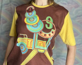 Vintage 1970s Two Tone Pop Art Shirt / 70s School House Rock / Retro Colors