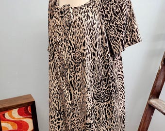 vtg 70s LEOPARD PRINT Nightgown, silky animal print muu muu caftan dressing gown