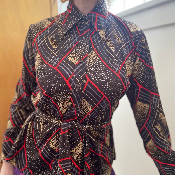 Vintage 70s Belted Polyester Shirt // Abstract Print Psychedelic Blouse