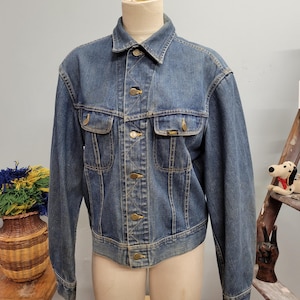 vtg 70s Lee RIDERS SANFOR-SET Jacket // vintage lee set slightly distressed medium wash trucker 100% cotton denim jean jacket spring winter