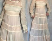 Vintage 1970 s GUNNE Sax Black Label White ROSY Pink Lace Maxi Dress