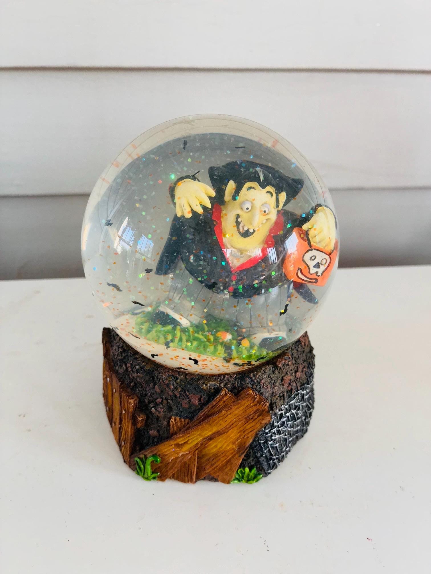 Vintage 90s Snowglobe - Etsy