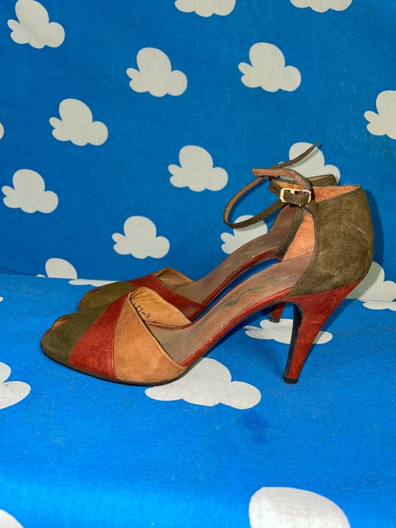 Vintage 70s Multicolored Suede Patchwork Heels / … - image 2
