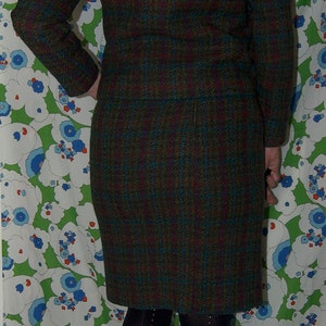 Vintage 1950's Mirramode 2 PIECE Green Pink & Blue PLAID Persian Lamb WOOL Mod Dress Pencil Skirt Suit image 7