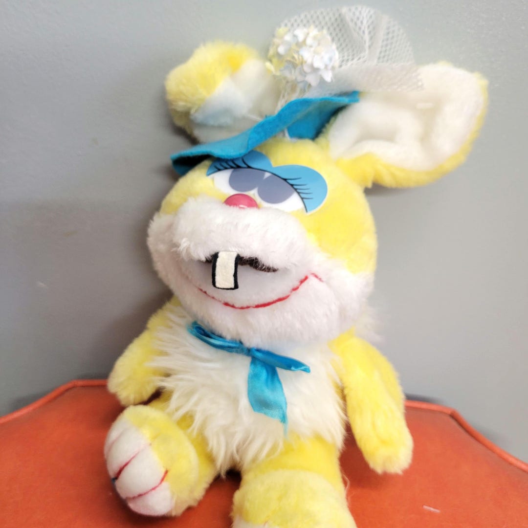 Vtg 80s Bunny Puppet Plushie, Vintage 1983 Spearhead Pastel Easter ...