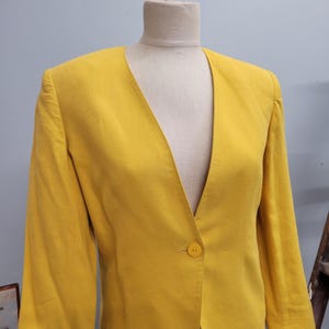 Vintage 80s Italian Yellow Blazer: Linen Rayon Cropped Jacket
