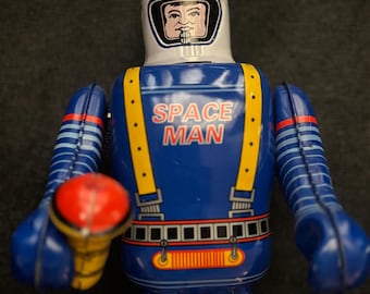 Vintage Whee-lo Magnetic Spinning Wheel Toy (vintage Metal