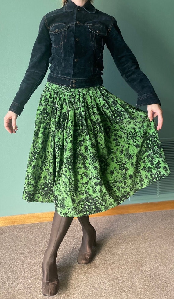 Vintage 50s Green Corduroy Skirt / Abstract Balck 