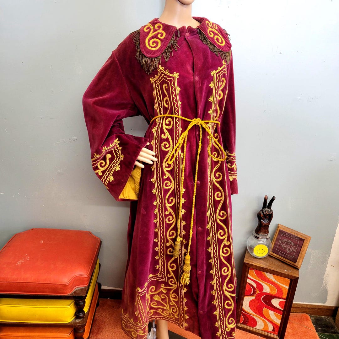 1930s EMBROIDERED Velvet MASONIC ROBE, Vintage Large Secret Society ...