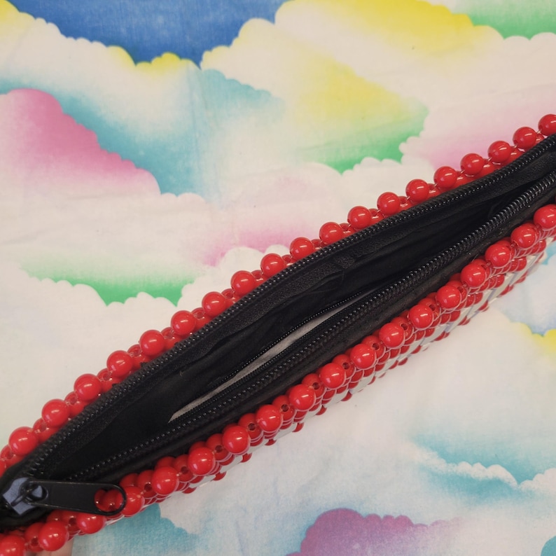 Vtg 40s BEADED RED CLUTCH // Vintage Wooden & Plastic Beads Lego Style