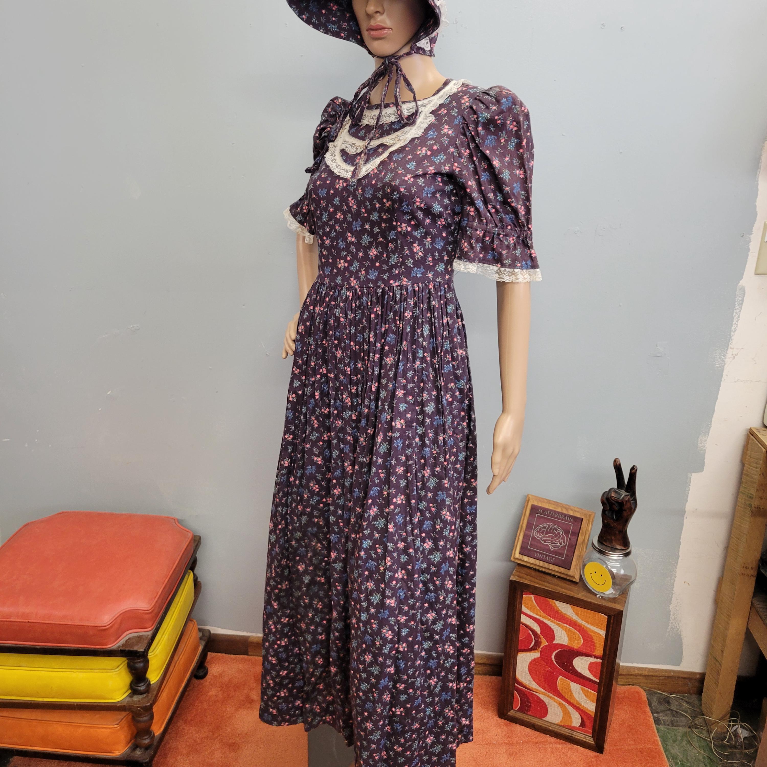 Vintage 70s Prairie Dress & Bonnet, Floral Lace Trim (size Small
