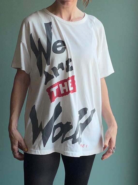 Vintage 80s We are the world shirt / 80s 90s Spel… - image 5