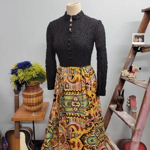vtg 70s PSYCHEDELIC VELVET DRESS // vintage size 10 medium popcorn knit crinkly top abstract patterned velvet maxi skirt retro autumn style