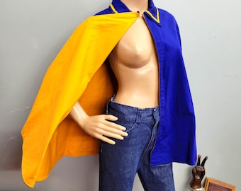 vtg 60s MOD TWO Tone CAPE :  vintage one size retro pointy collar poncho