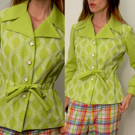Vintage 1970's SAGE Green Belted Peplum BIG Collar