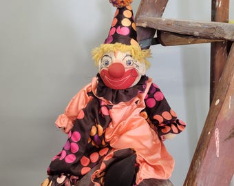 ヴィンテージステッチピエロ人形：手縫いの水玉模様の道化師、ポンポン