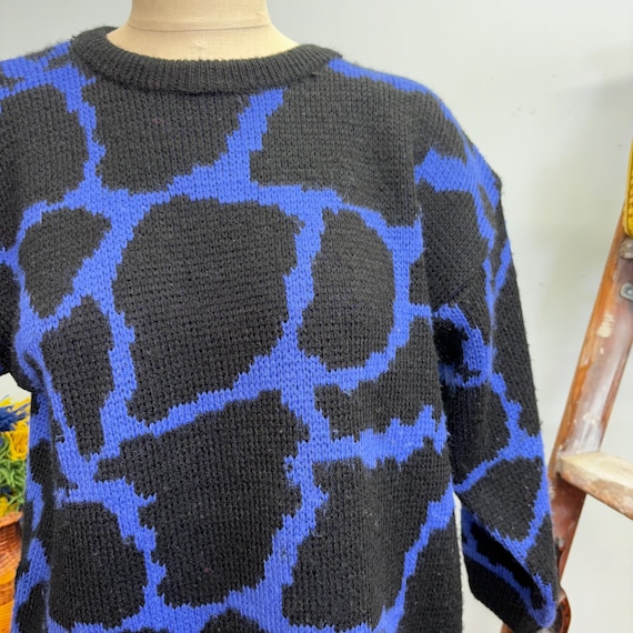 Vintage 80s ESPRIT Abstract Sweater: Oversized Pu… - image 2