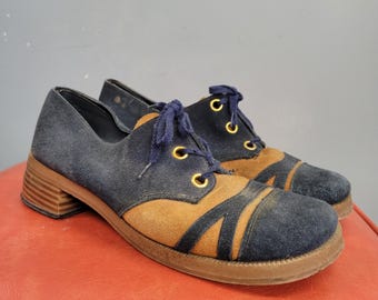 Scarpe vintage anni '60 in camoscio con plateau: tacco mod a righe, taglia 9 da donna