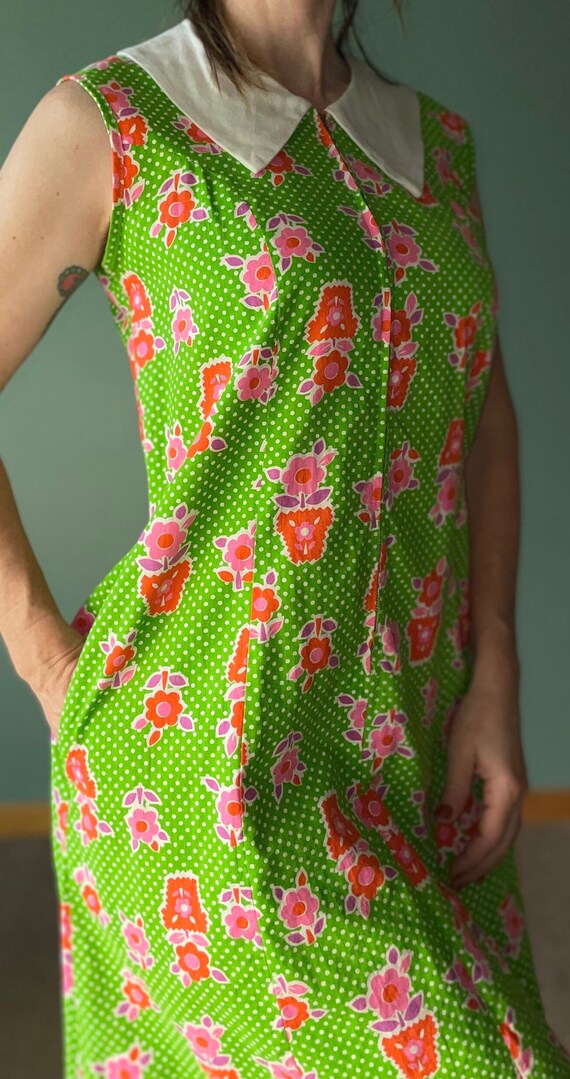 Vintage 1960s Flower Power Dress / Mod Pointy Col… - image 9