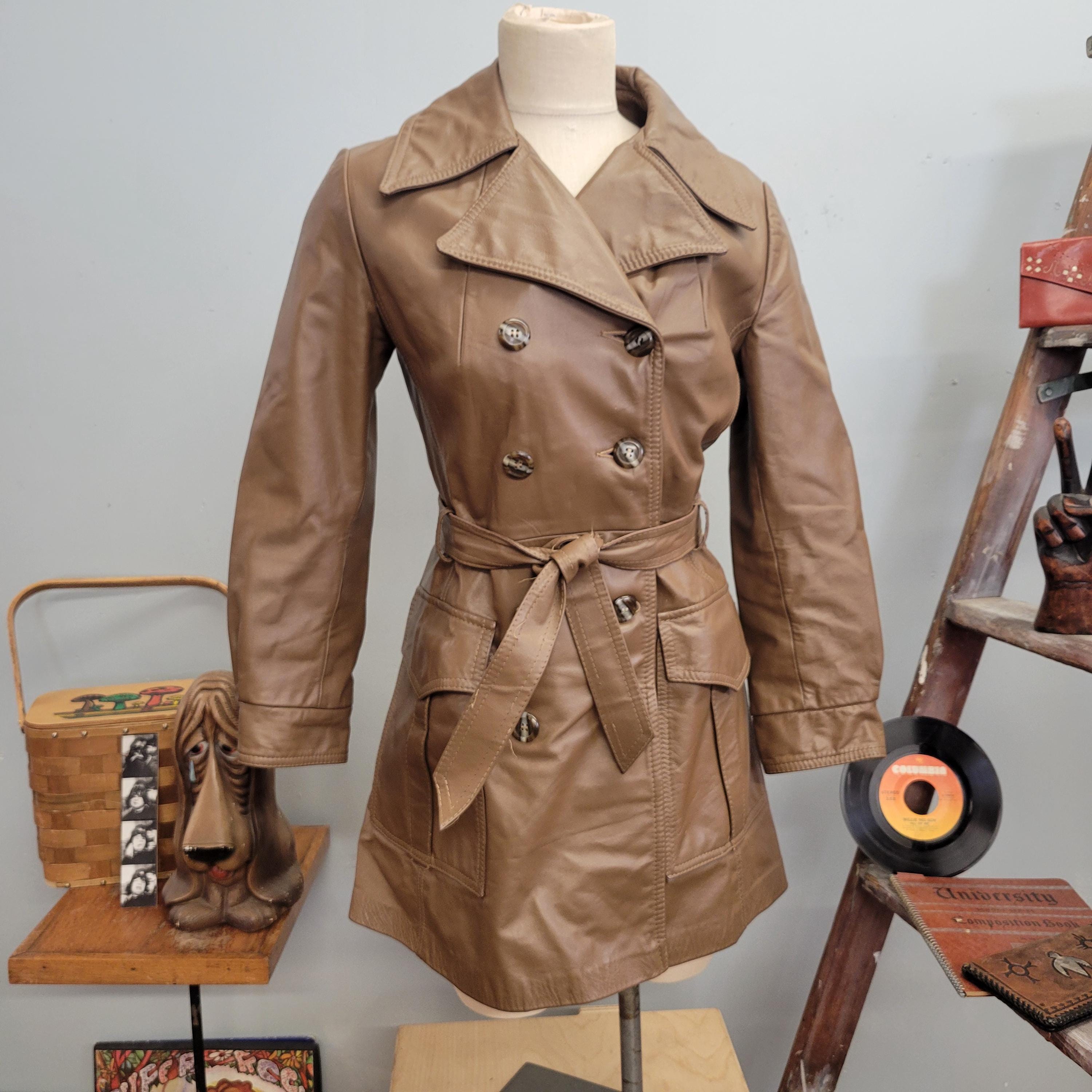 vtg 70s BROWN LEATHER COAT / vintage imperial leather & sports 11/12 womens medium jumbo pointy collar belted trench coat mod spring duster