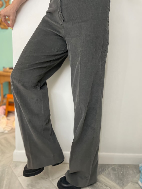 Vtg 70s CORDUROY BELLBOTTOMS High Waisted Flare Leg Pants Ribbed Trousers  Bare Back Gray Pants 