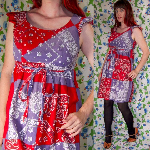 Vintage 1960's Red & Lavender BANDANA Print BELTED